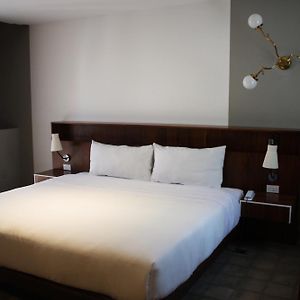 Habitación Estándar con Cama Queen